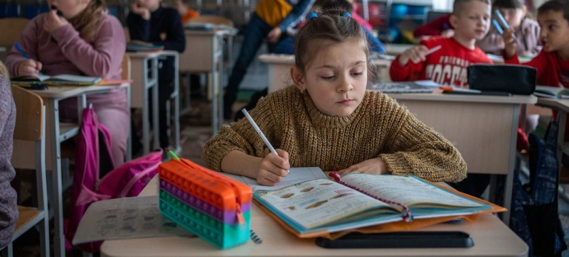 В классах, куда дети возвращаются после продолжительного онлайн-обучения, могут возникать проблемы психологического характера.