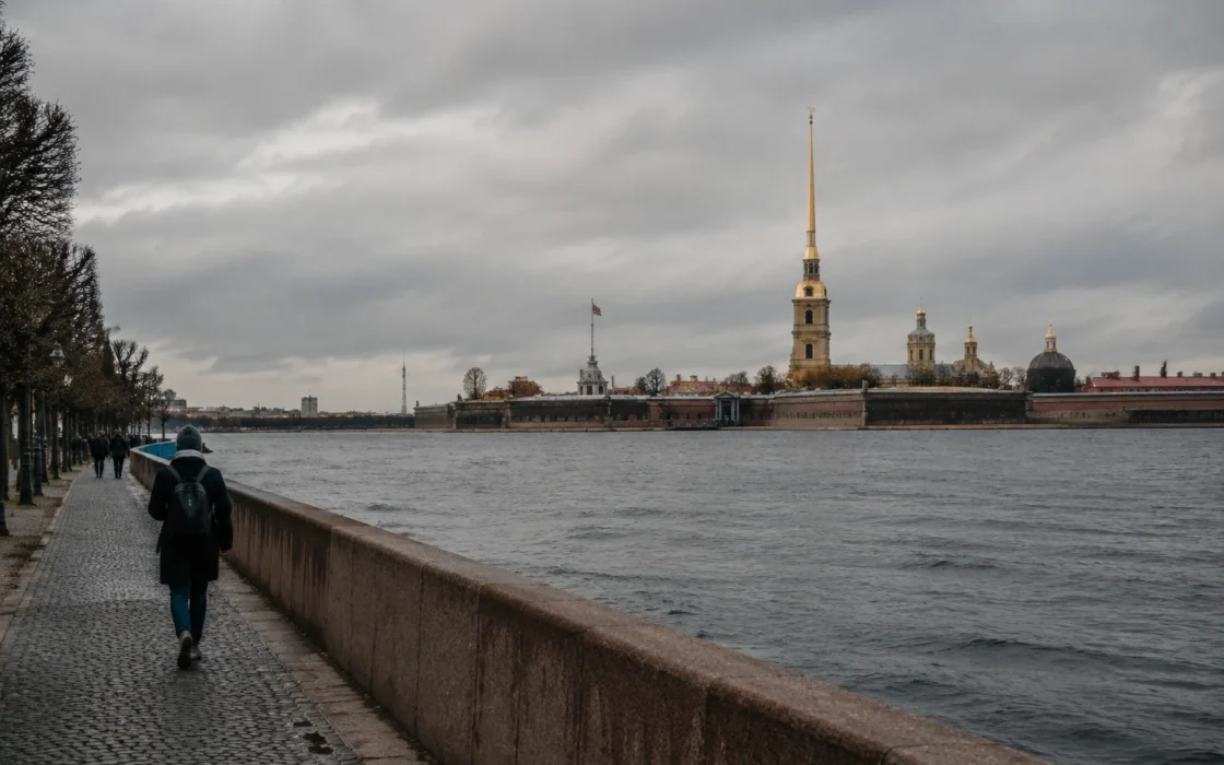 Петропавловская крепость и прогулка у Невы в прохладный сезон